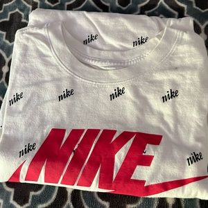 Nike T-Shirt